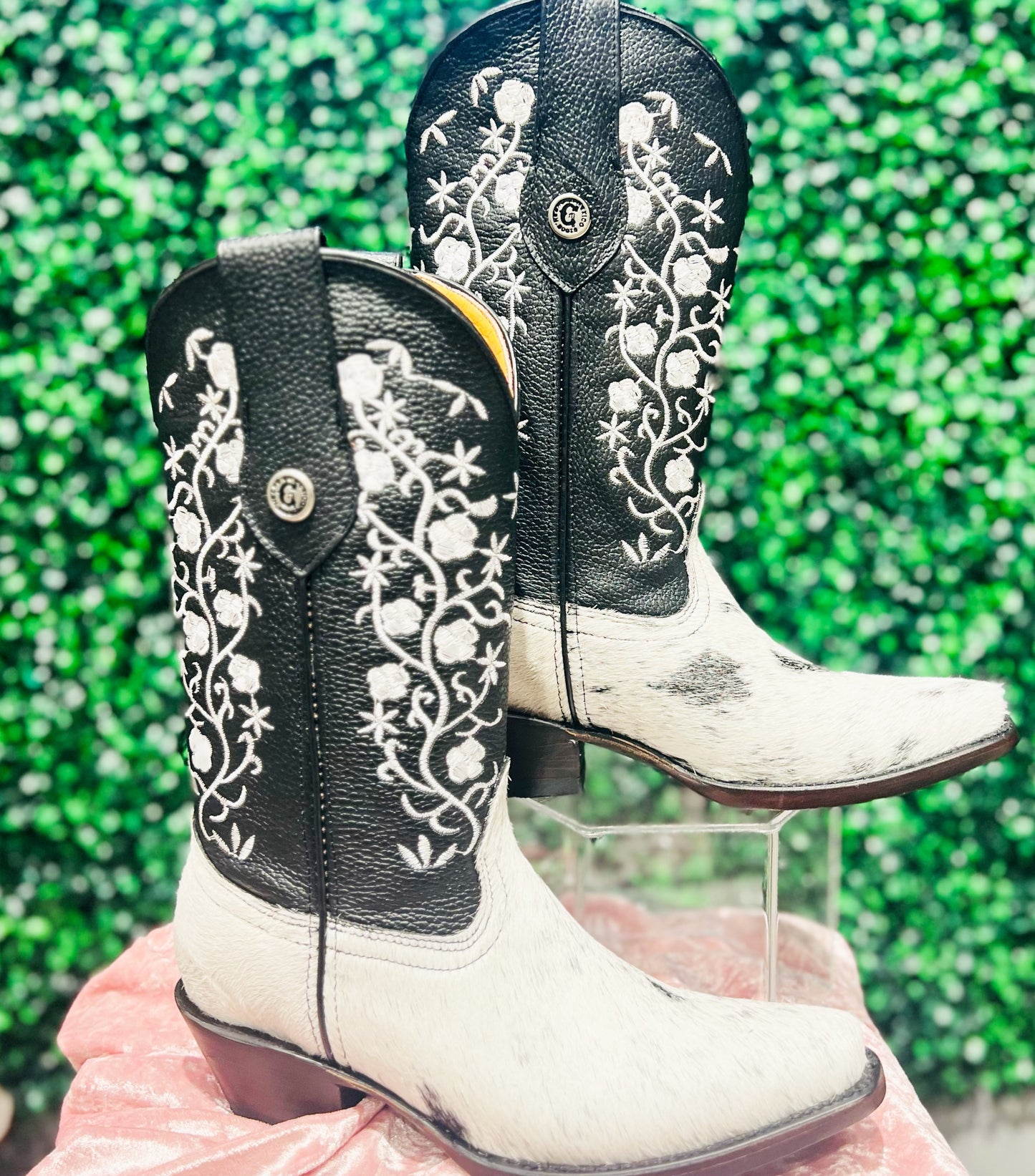 Luxury Cowboys Boots in White Hide