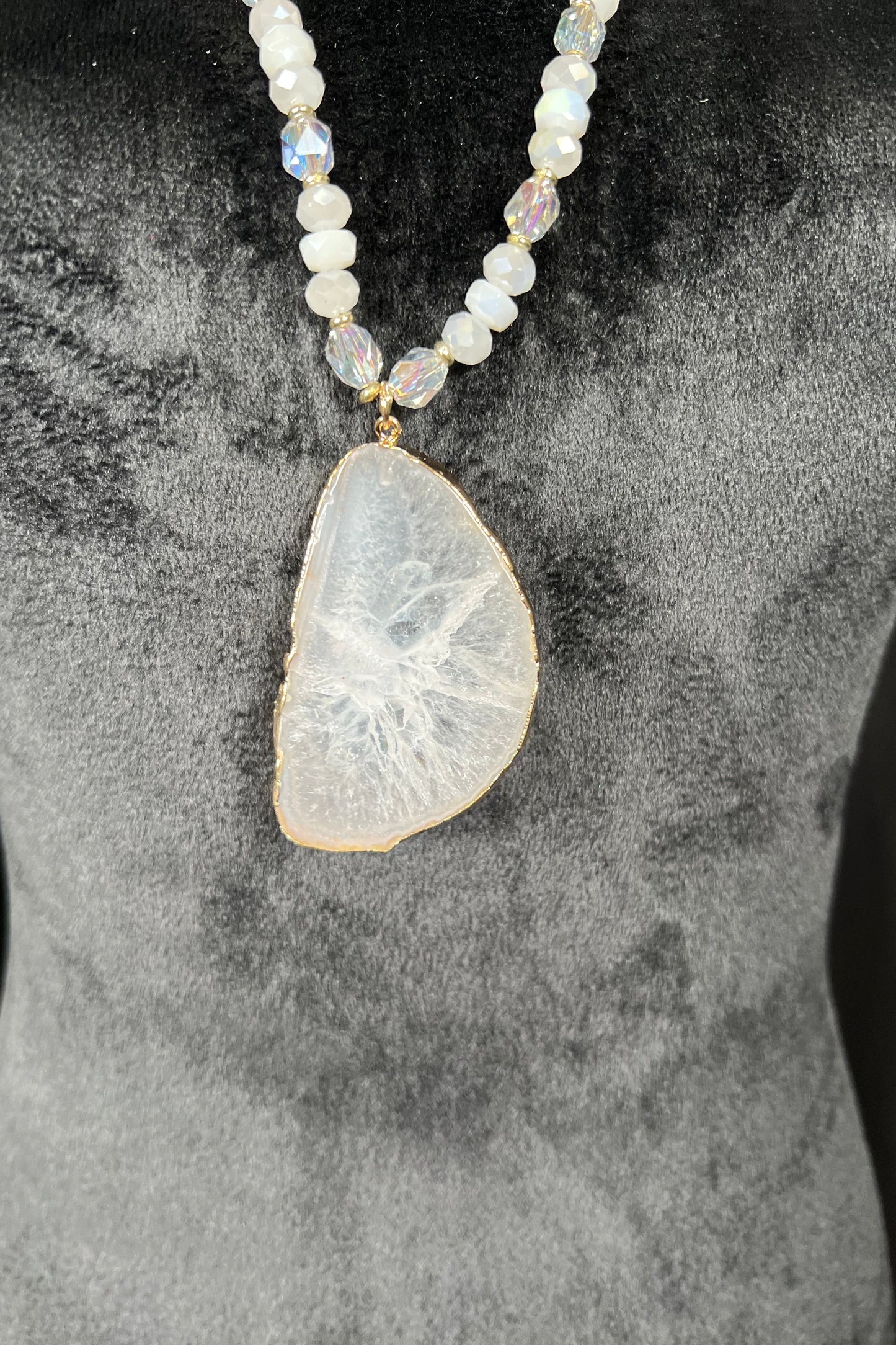 Necklace White/Stone
