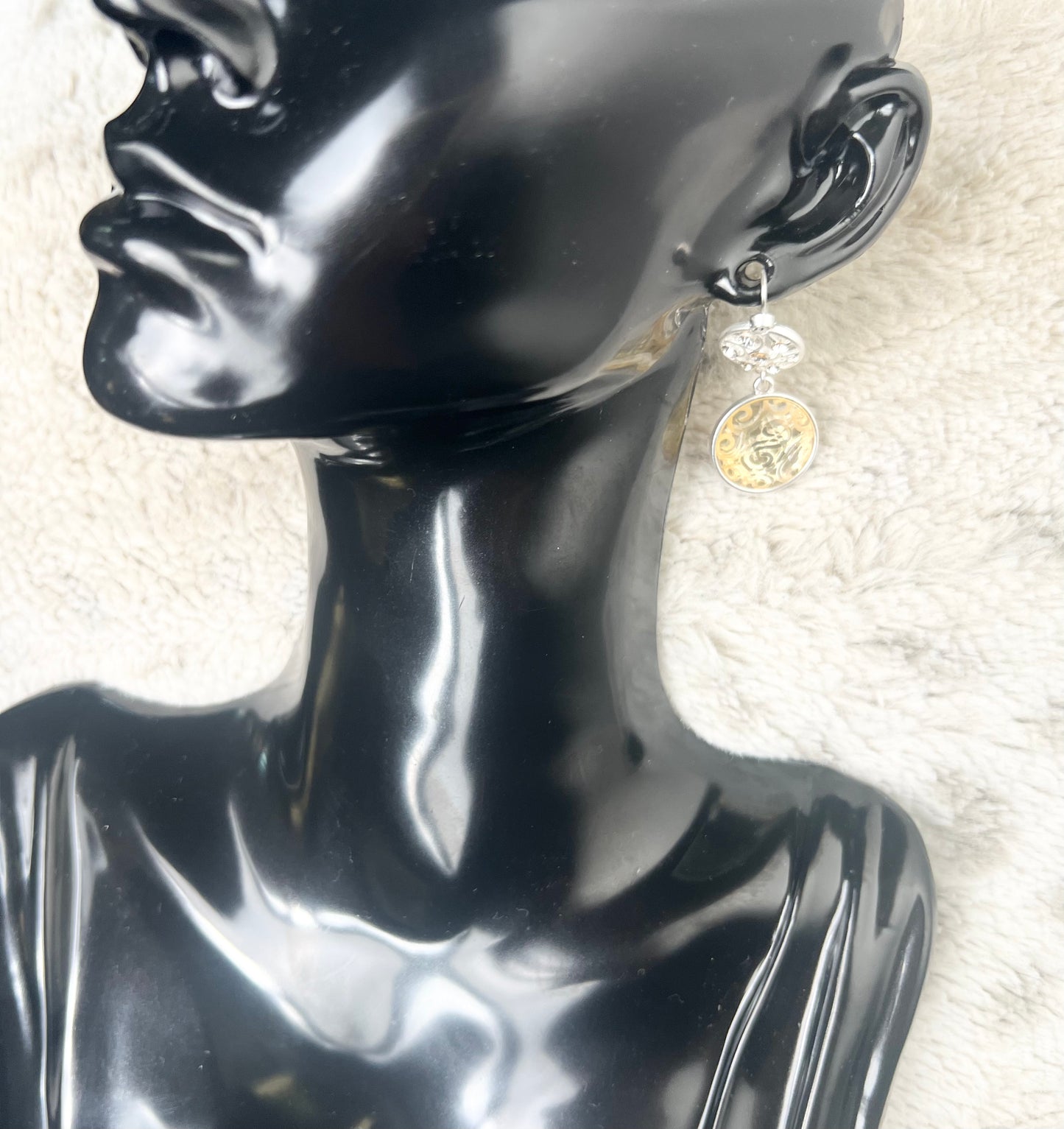 Dainty Diva Earrings