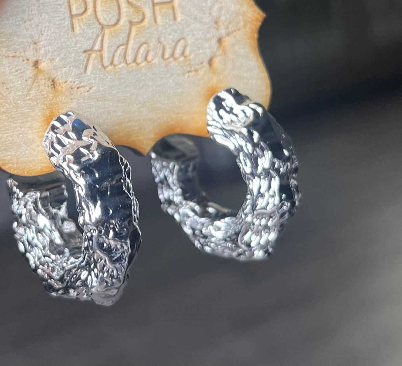 Rough Edge Semi-Hoop Earrings