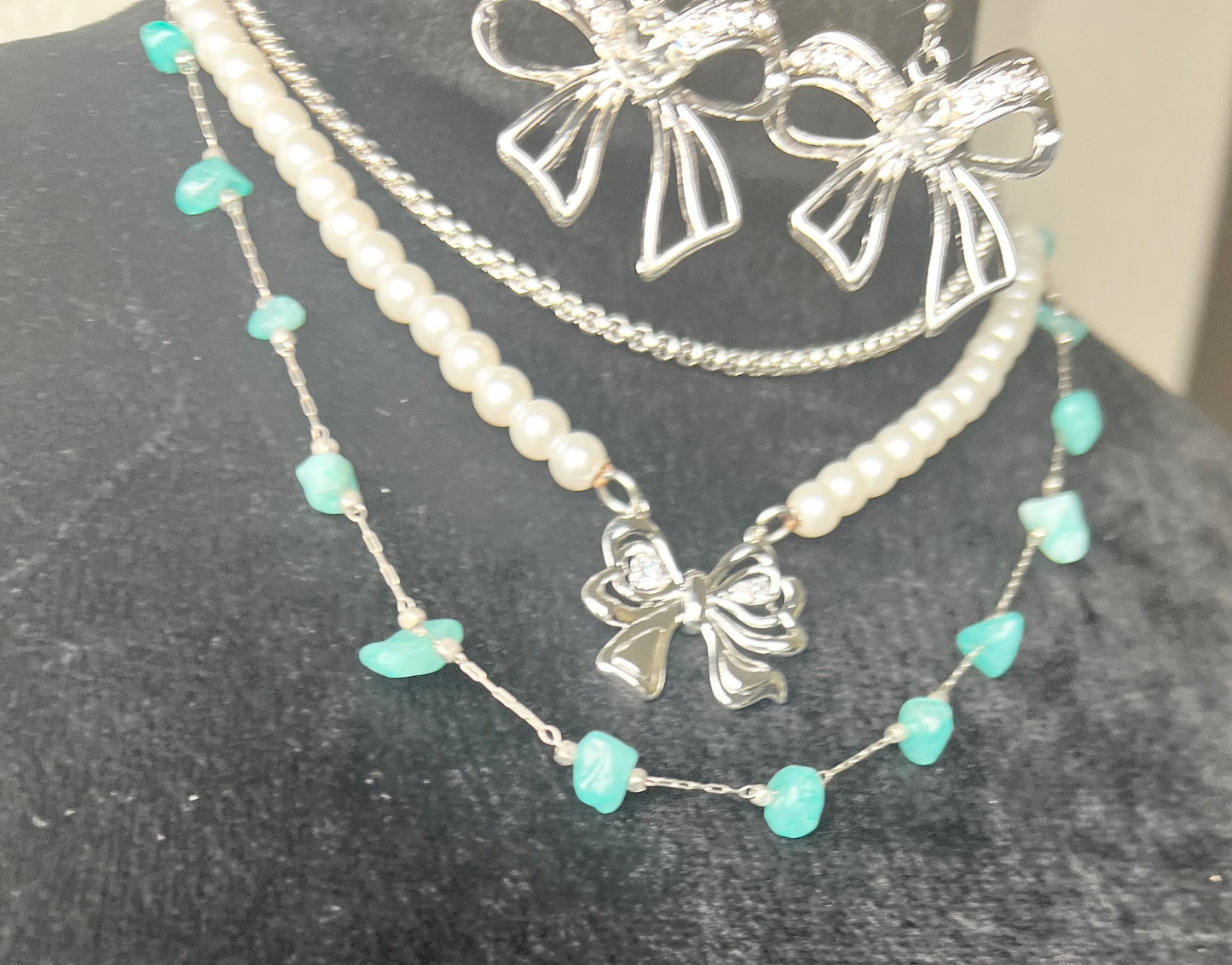TIFFANY BOWS & PEARLS NECKLACE SET