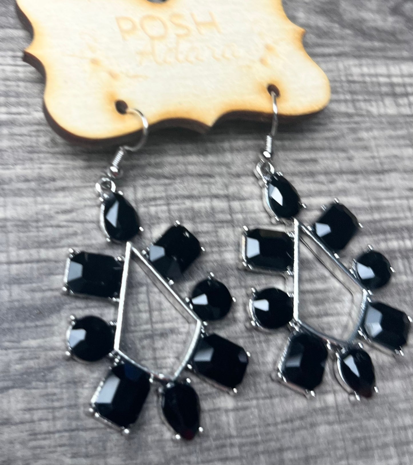 BLACK SHAPES EARRINGS