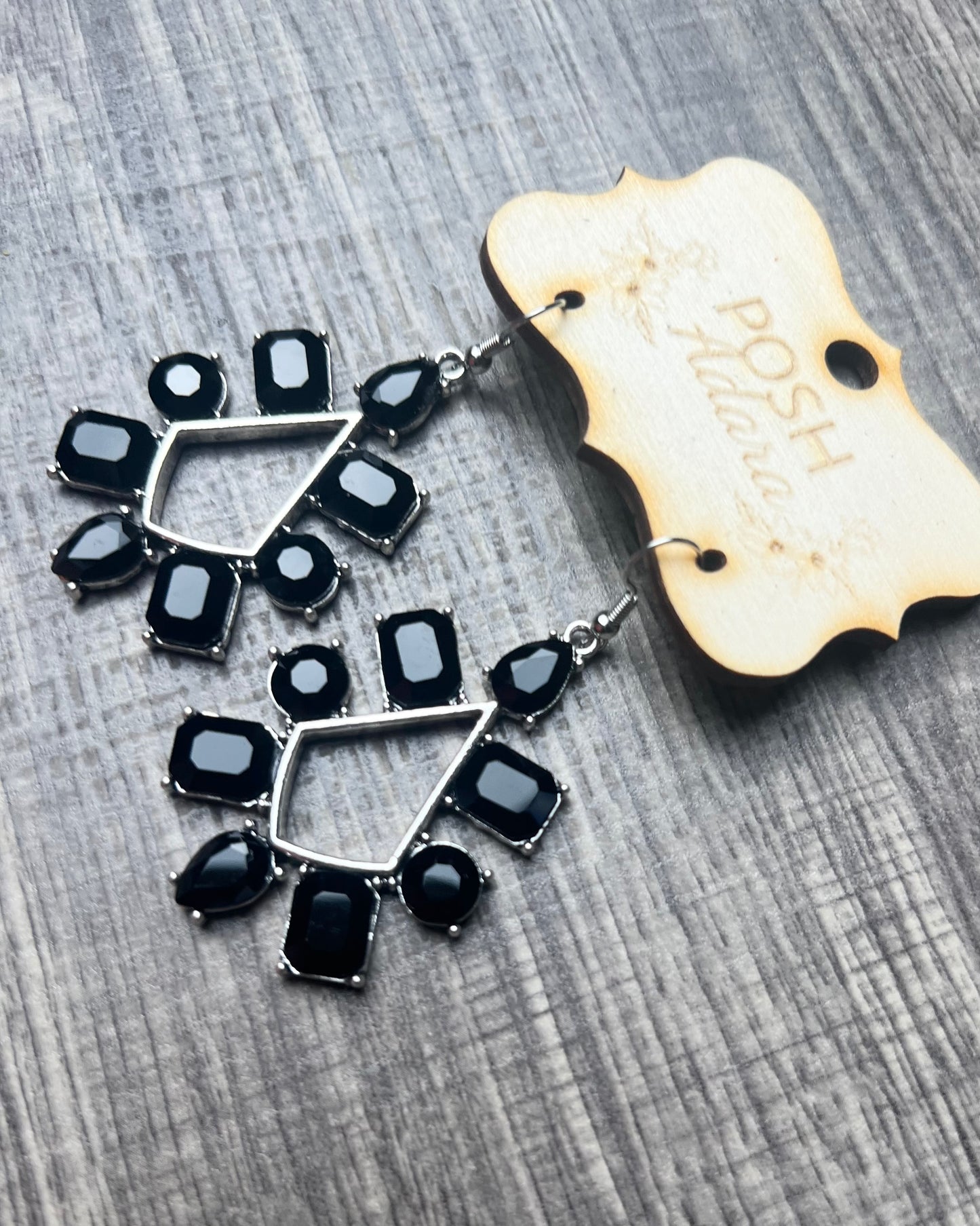 BLACK SHAPES EARRINGS