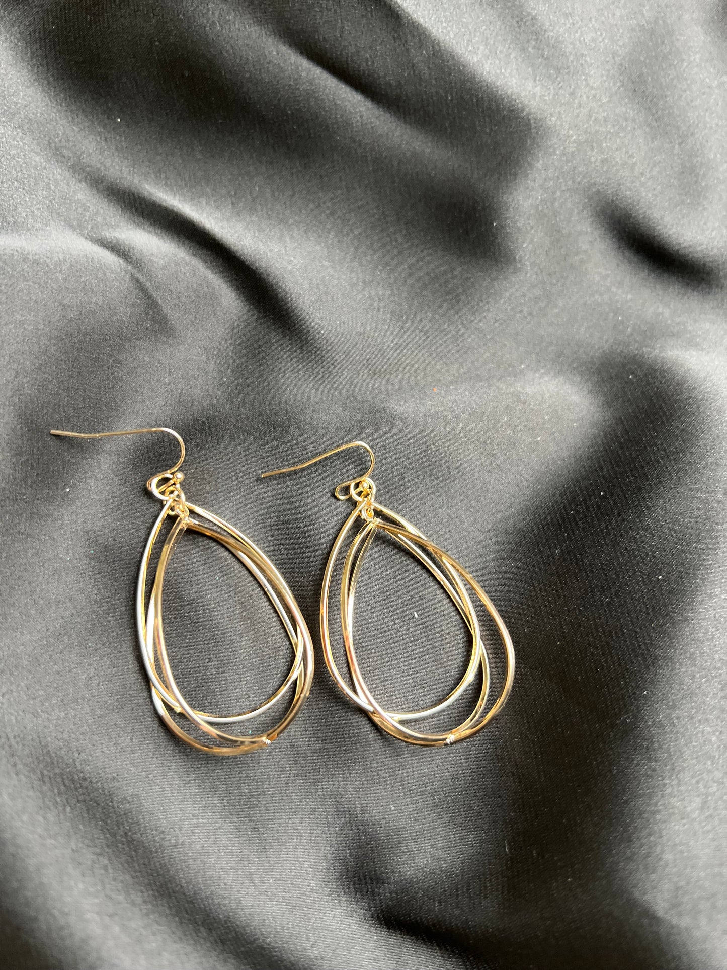 3D Golden Oval Earrings