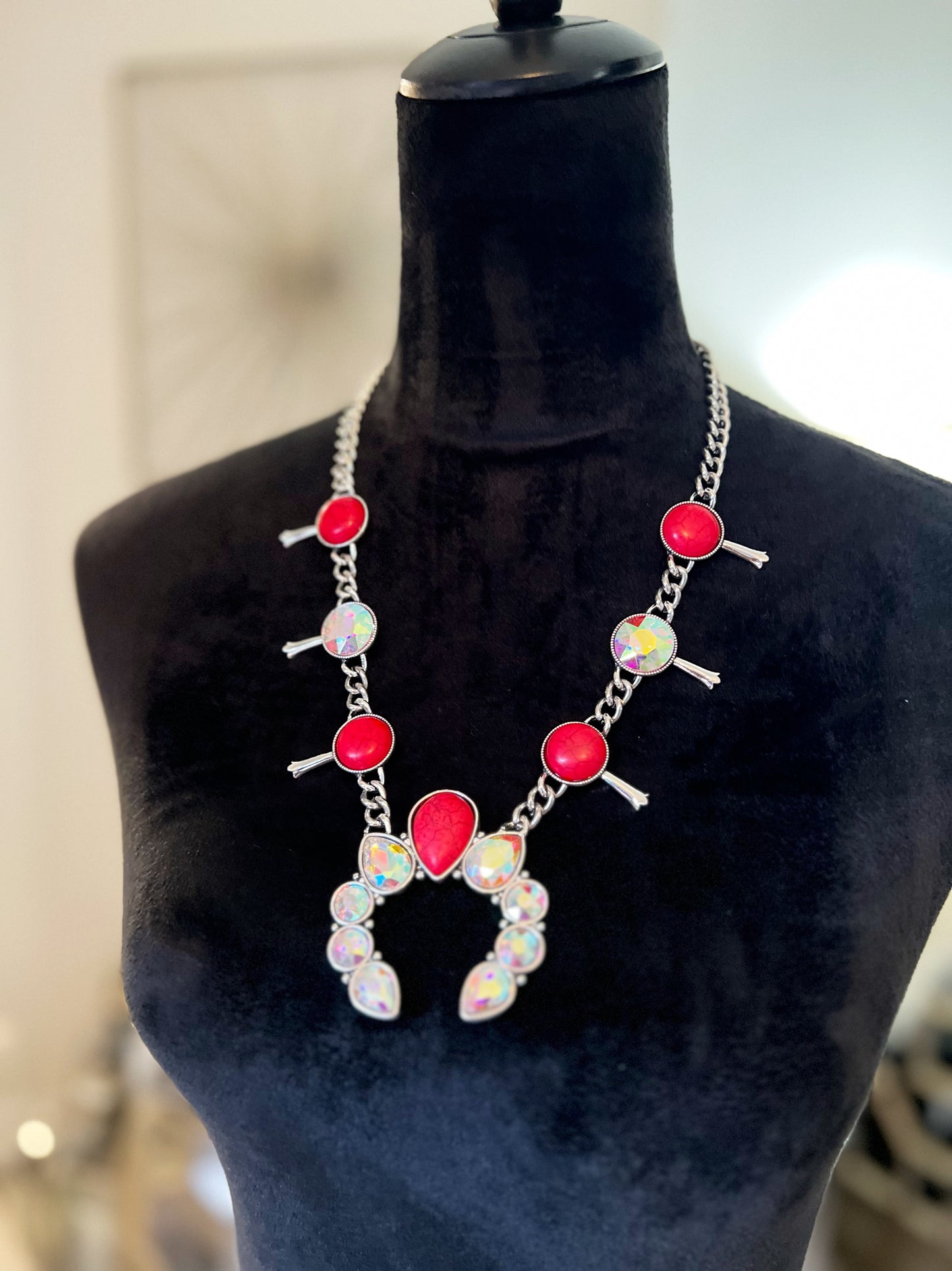 Lady In Red Dazzling Necklace Set