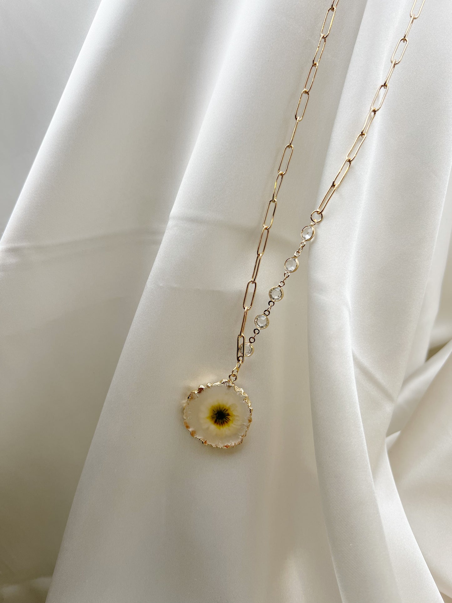 Flower Power Pendent Necklace