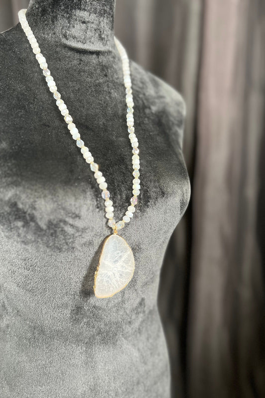 Necklace  White/Stone