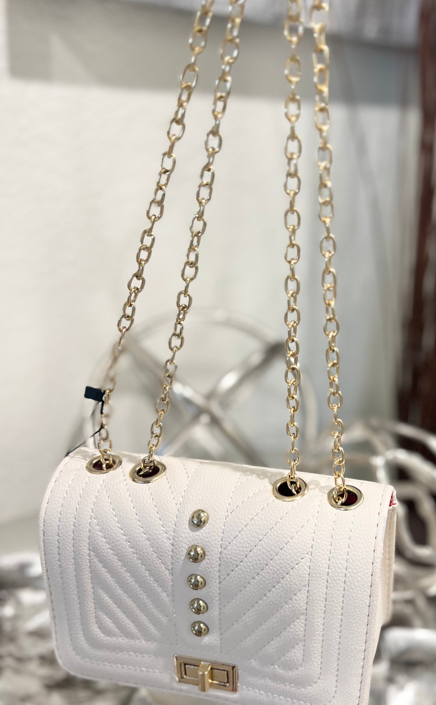 Chardonnay & Chains Purse