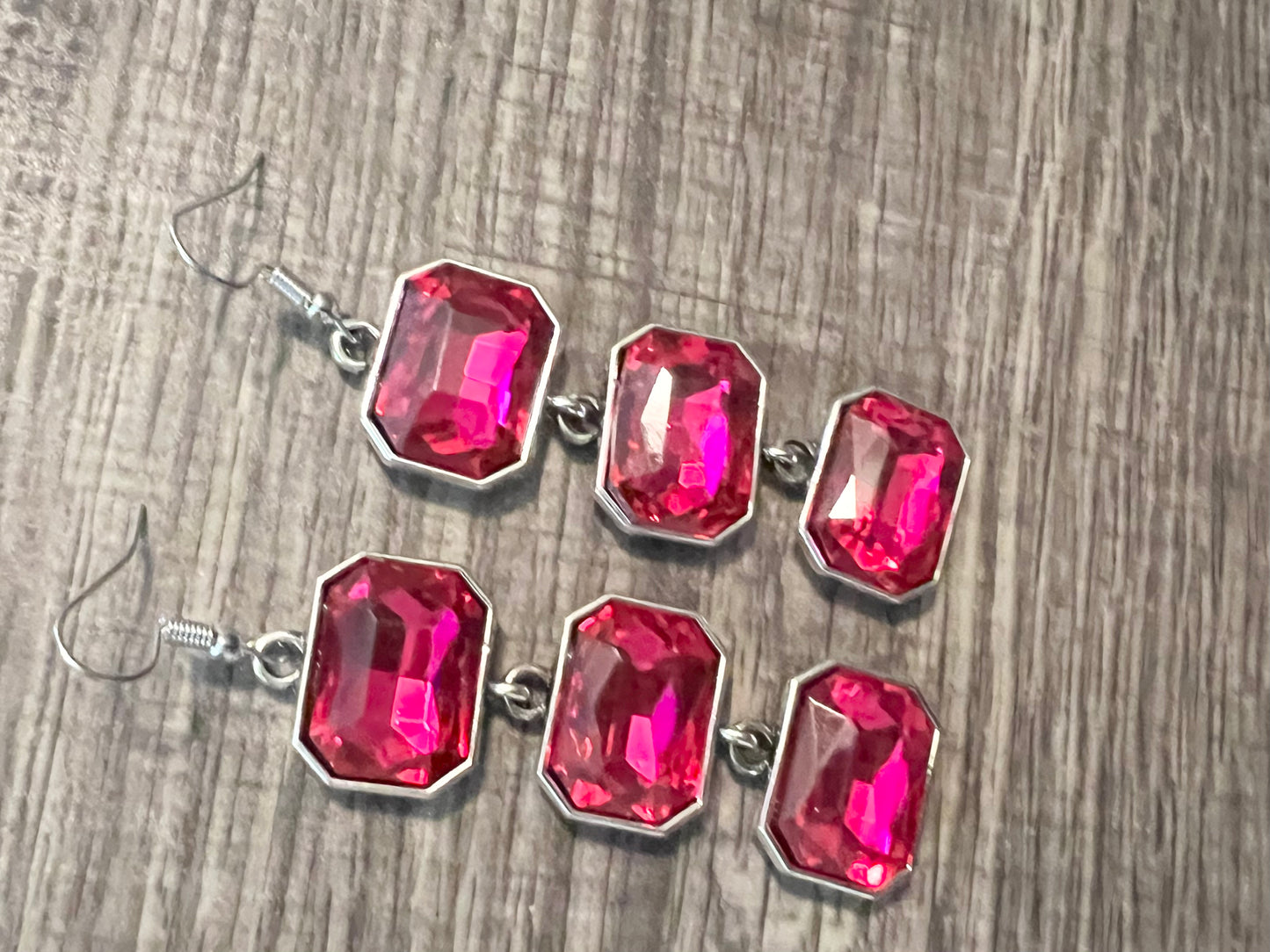HOT PINK GEM TRIO EARRINGS
