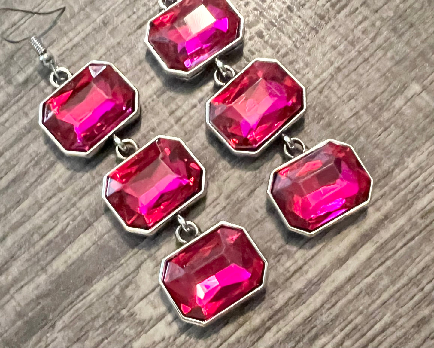 HOT PINK GEM TRIO EARRINGS