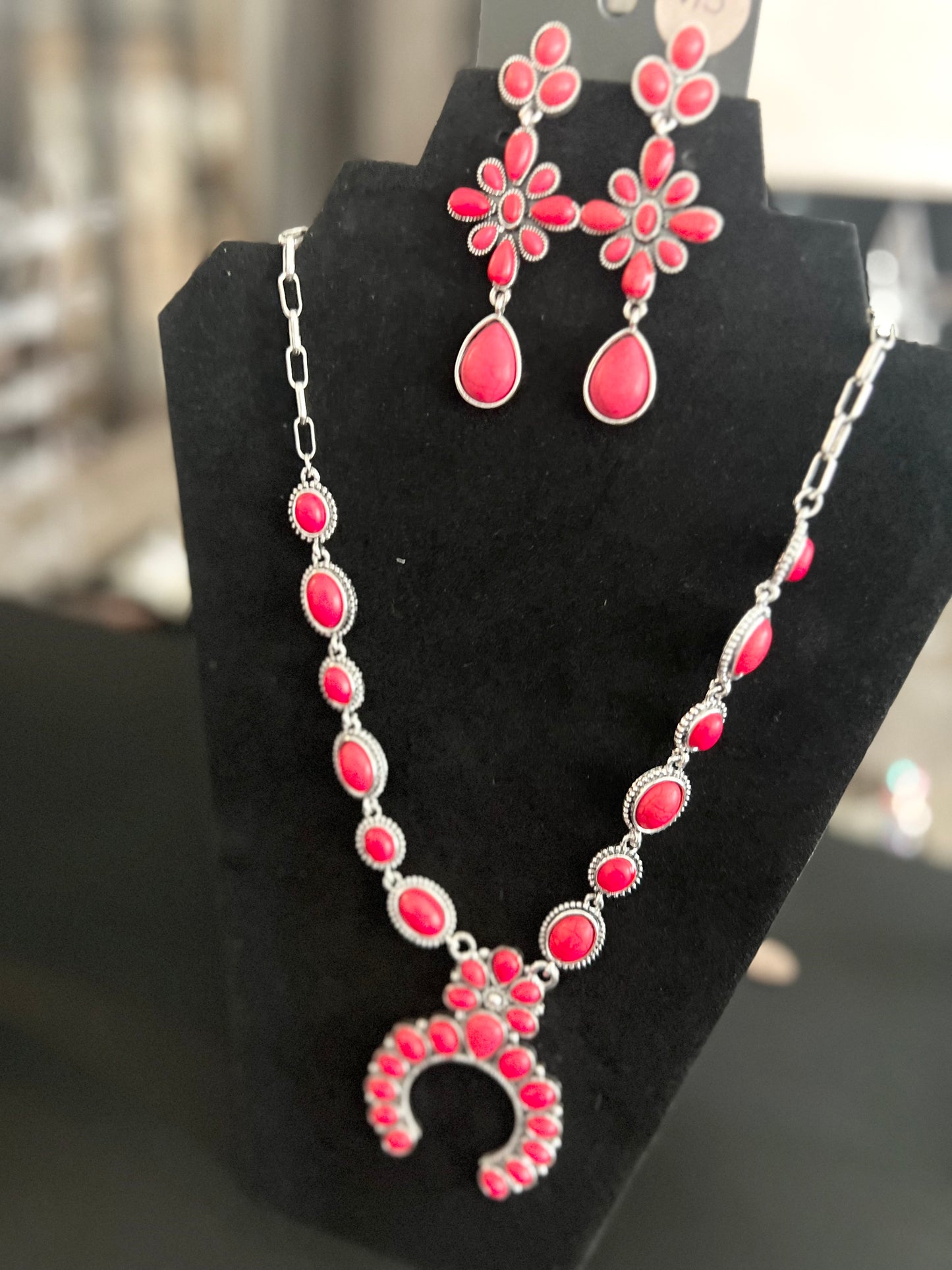 Statement Piece Necklace Sets