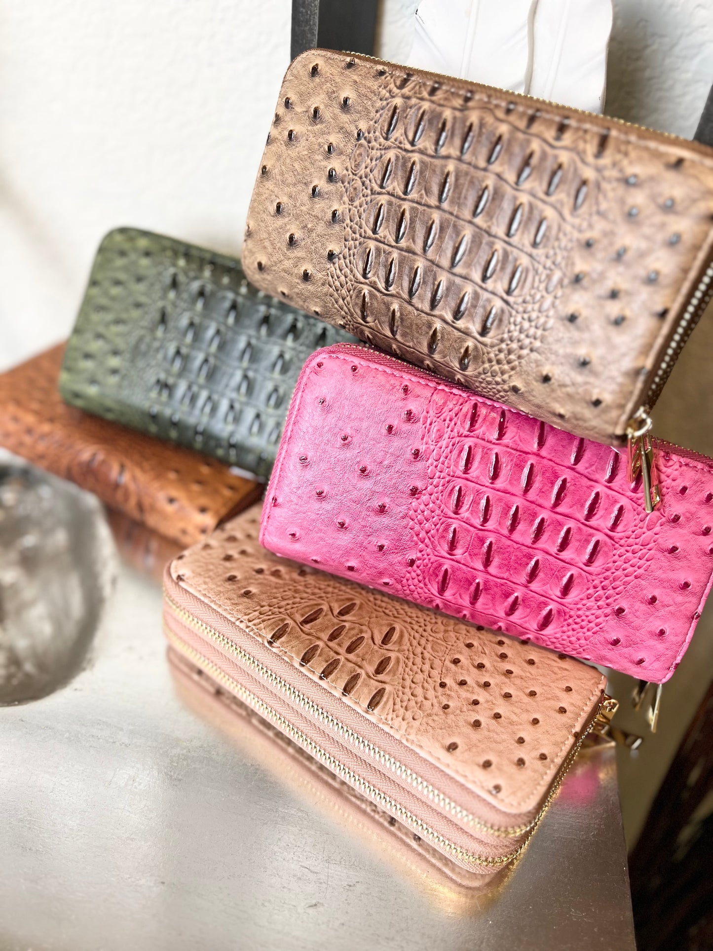 CROC PRINT DOUBLE ZIPPER WRISTLET WALLET