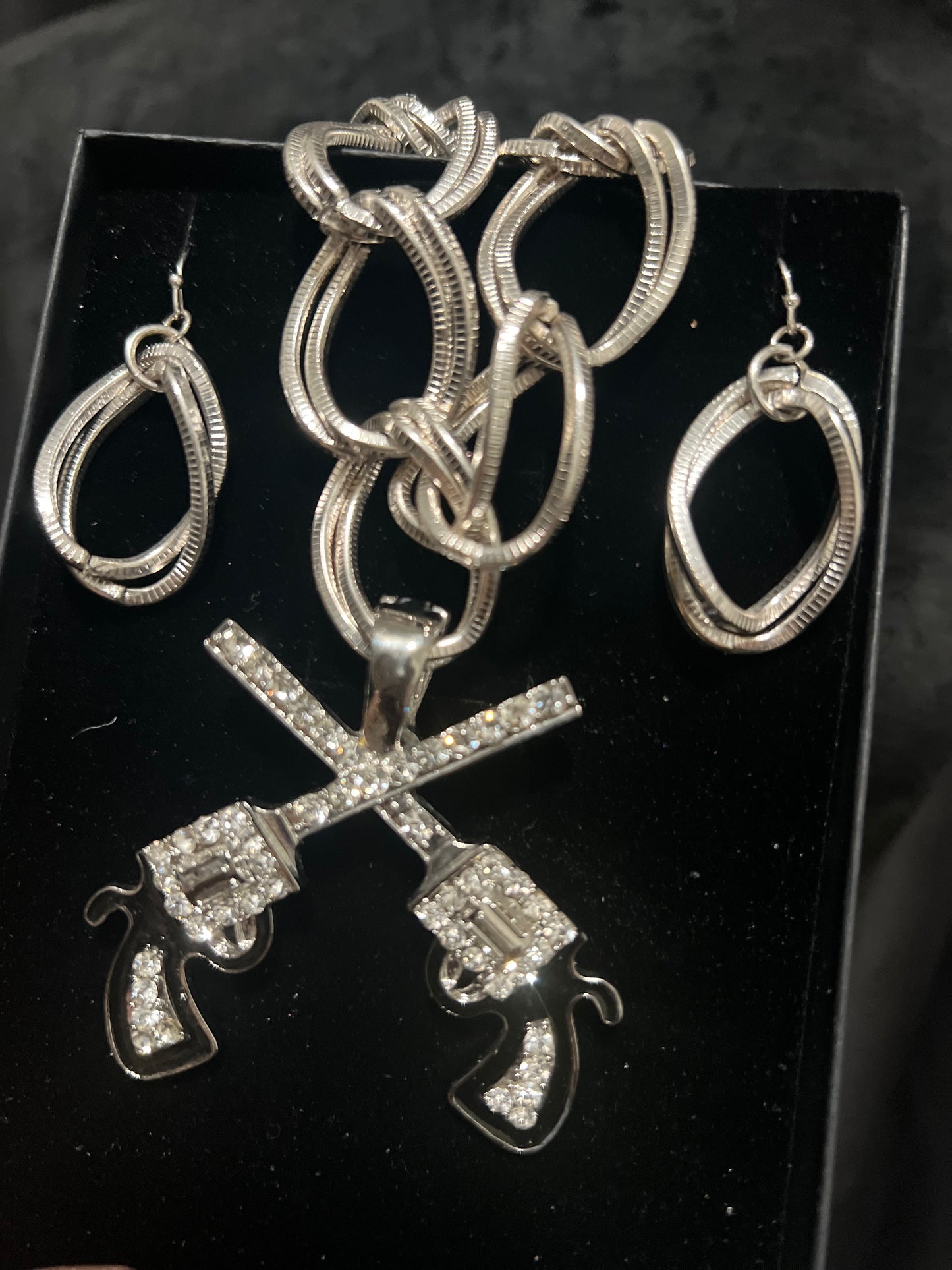 DOUBLE BLING GUNS NECKLACE SET